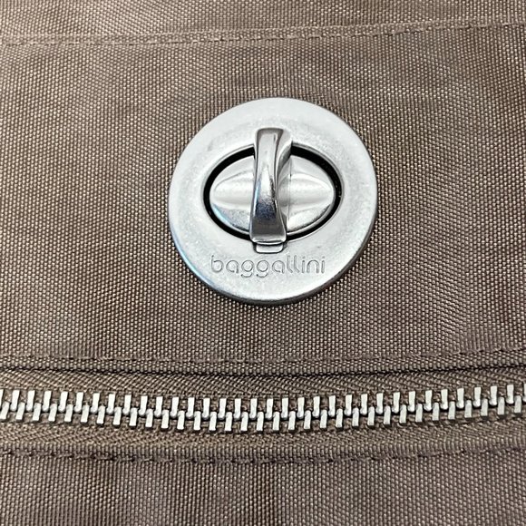 Baggallini Nylon crossbody bag purse Taupe Brown adjustable strap travel casual - Picture 7 of 9